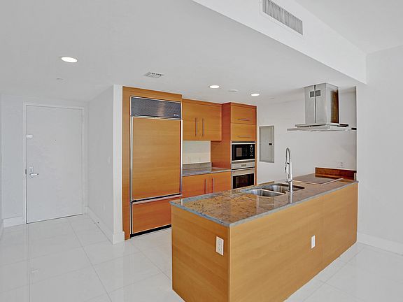 5th image of 495 Brickell Ave APT 4405