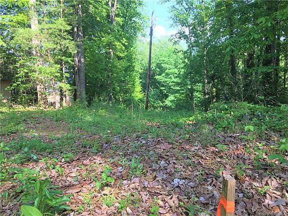 4th image of 237 Woodstream Cir