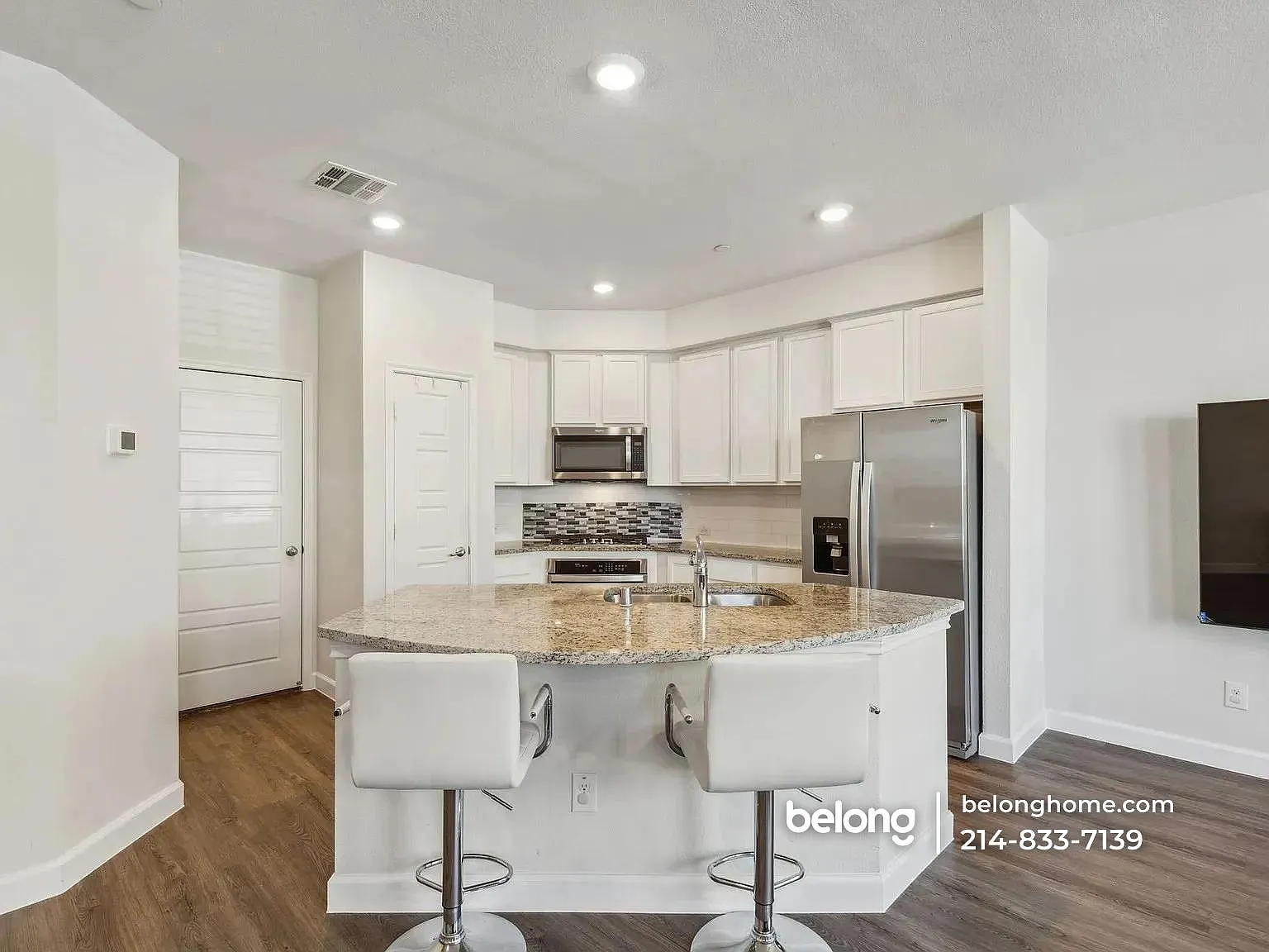 4 bed, 3.5 bath, 2027 sqft, $2,995 — Photo 3