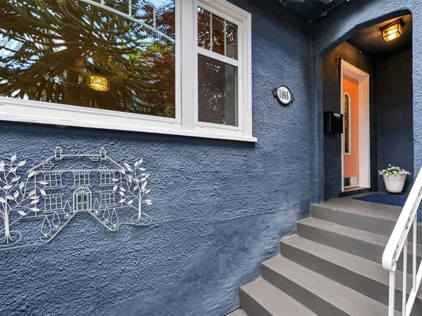 1066 Finlayson St, Victoria, BC V8T 2T7