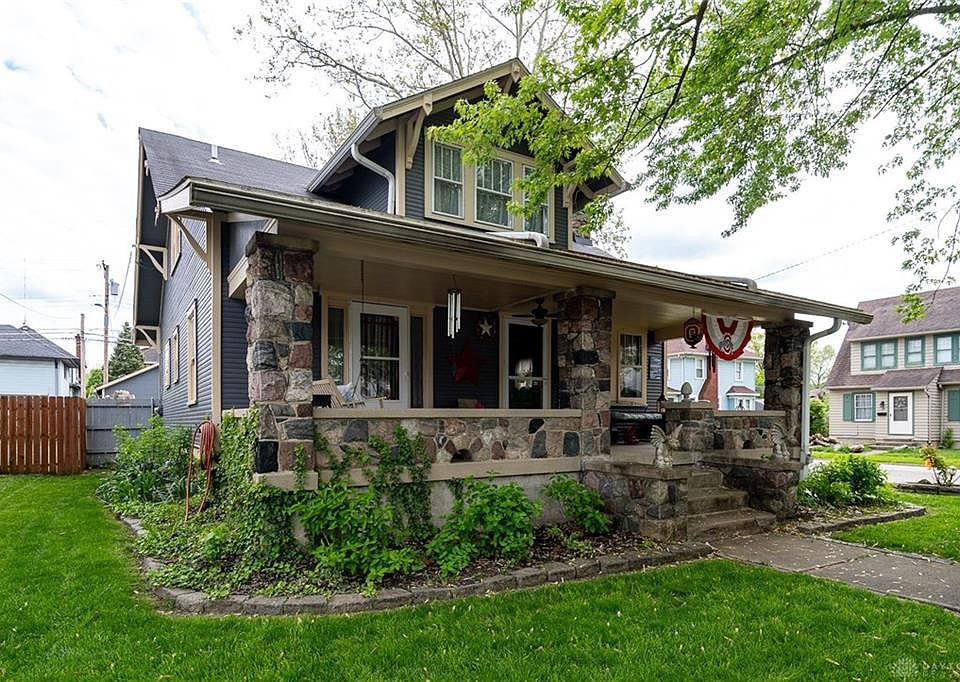 1st image of 804 Maple Ave