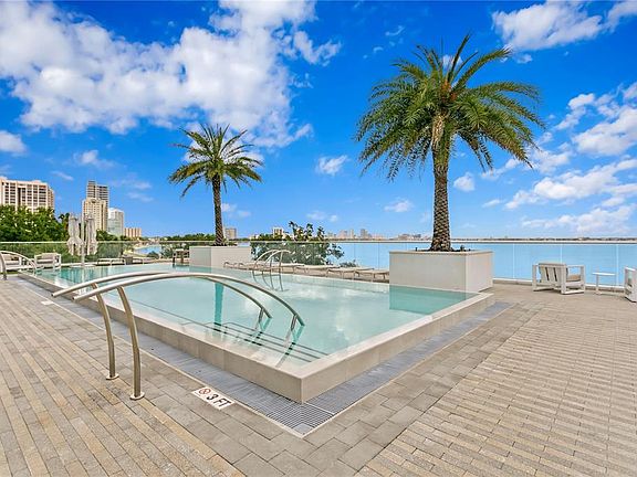 2nd image of 3401 Bayshore Blvd Unit 701