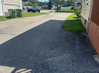 54 Lloyd St APT B, Edison, NJ 08817