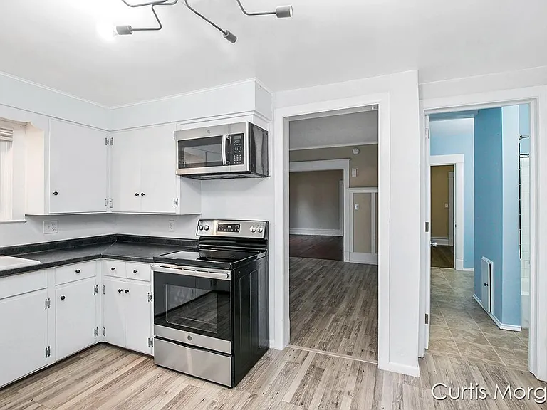 1035 Chatham St NW — Photo 8