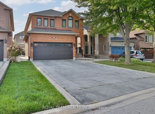 62 Kingly Crest Way, Vaughan, ON L4H 1M8