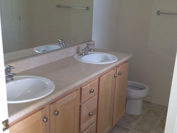 2nd image of 11940 W Fontenelle Dr