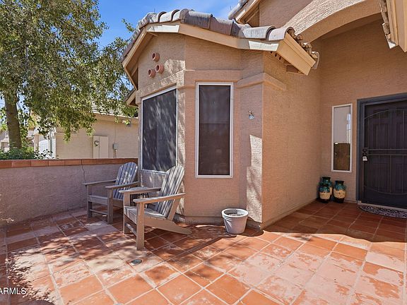 3rd image of 77 N MONTORO Lane