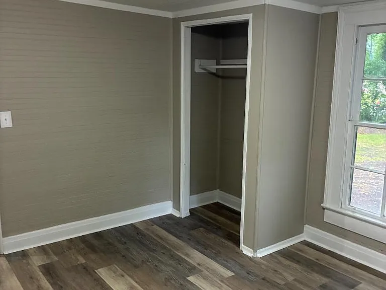 Unit Photo