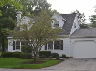 8772 E Brook Cir, Chagrin Falls, OH 44023