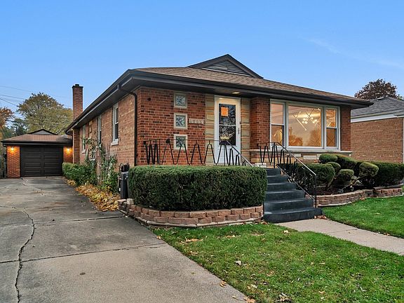 3rd image of 4866 Wick Dr