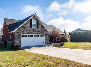2919 Silver Brook Ln, Maryville, TN 37803