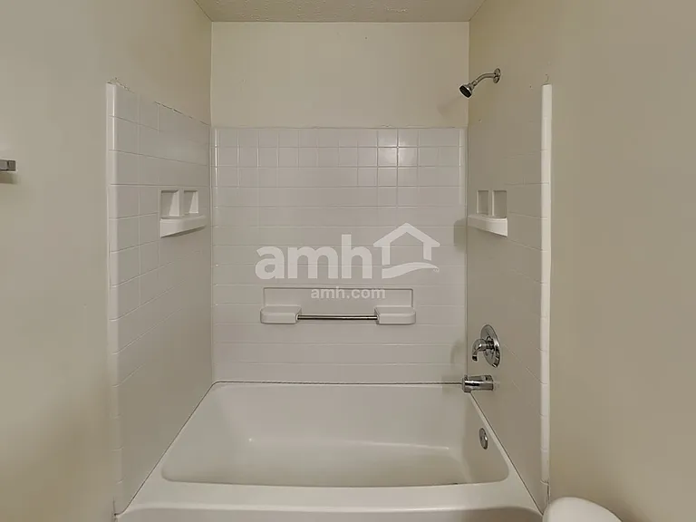 2651 Sutherland Dr — Photo 19