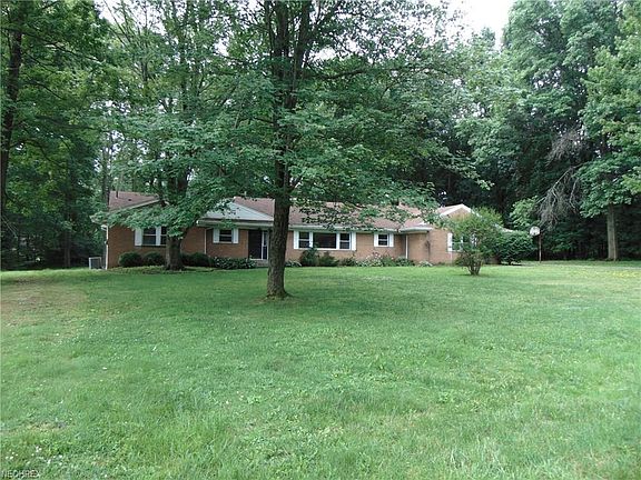 2nd image of 820 Sylvania Dr