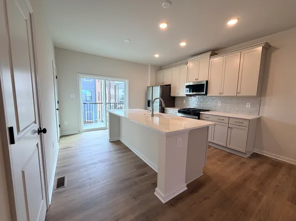 219 Golden Haze Aly, Midlothian, VA 23113