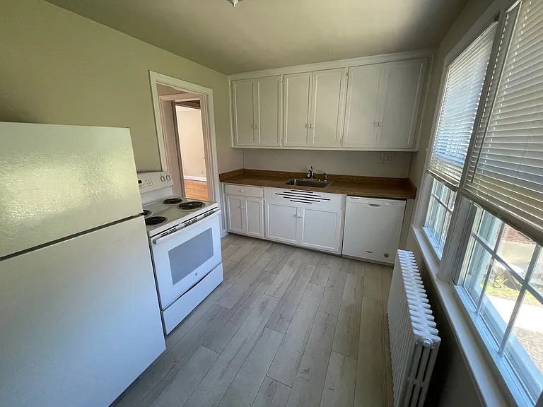 Loomis Drive — Photo 23