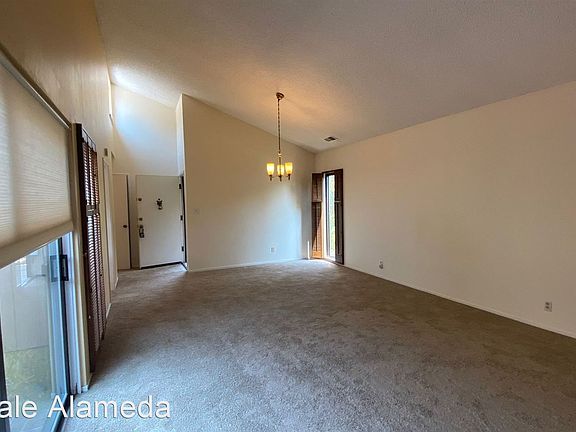 5th image of 3423 Solomon Ln