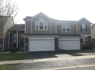 10S413 Carrington Cir, Burr Ridge, IL 60527