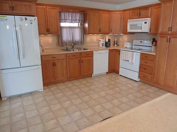 5th image of 1163 Brunes Blvd #136