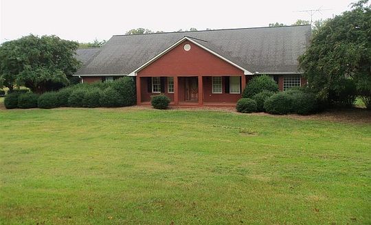 1st image of 119 Carolina Oaks Dr
