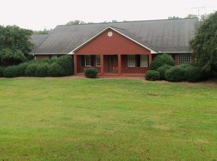 119 Carolina Oaks Dr, Chesnee, SC 29323