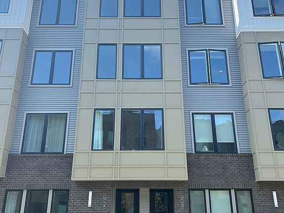 2nd image of 2001 Beach St #215