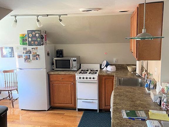 2nd image of 655 Maryland Ave #3