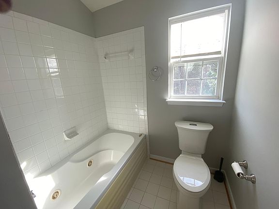 4th image of 9010 Silverbush Dr