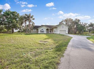 18215 E Apshawa Rd, Clermont, FL 34715