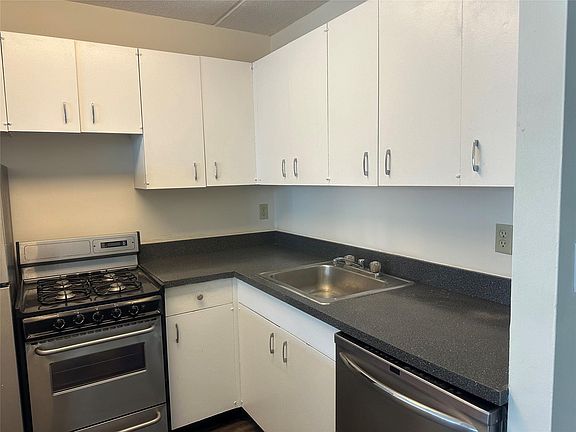 4th image of 1155 Warburton Ave APT 2B