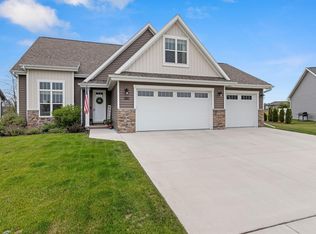 3120 Enchanted Ct, Green Bay, WI 54311