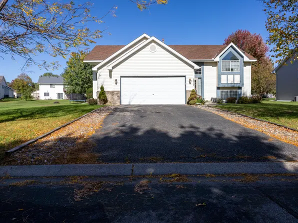 2217 Meridian Dr, Shakopee, MN 55379