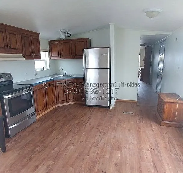 3002 W Snow Ln — Photo 6