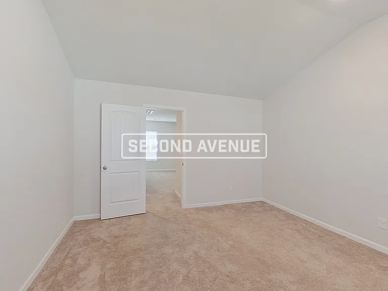 622 Wild Tulip Ct — Photo 16