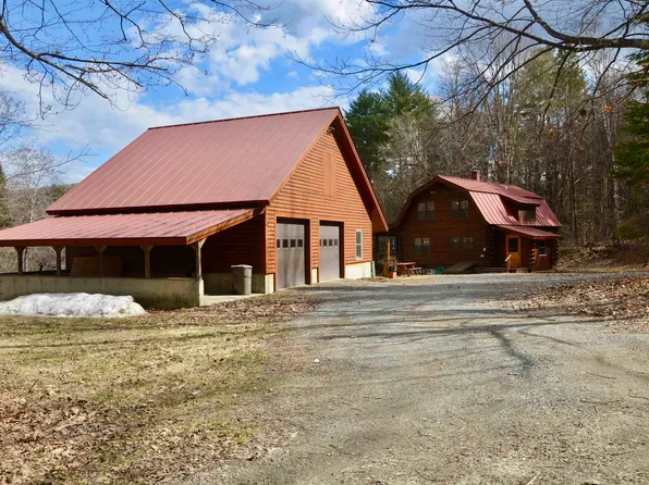 161 Old Post Road, Bradford, VT 05033