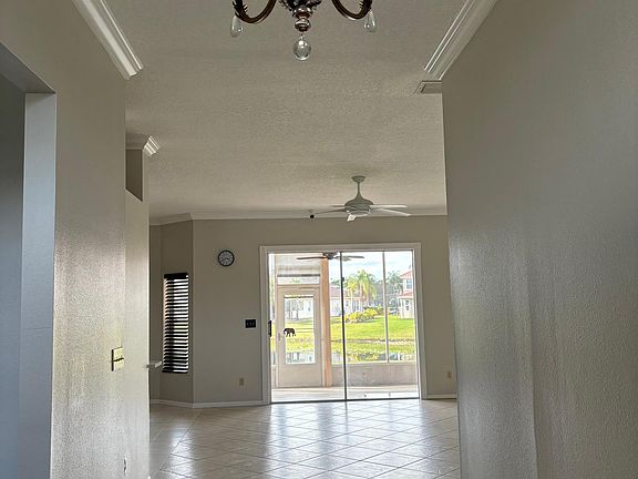 3rd image of 3731 Ocita Dr