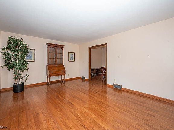 5th image of 1375 Windel Way