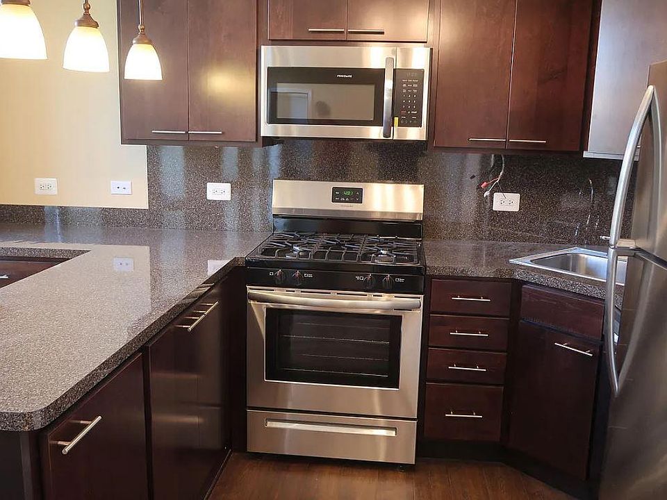 1st image of 1445 N Bosworth Ave APT 3