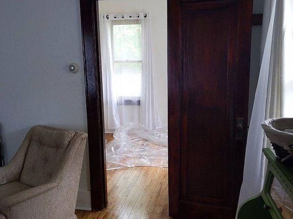 5th image of 1321 E Malcolm X St