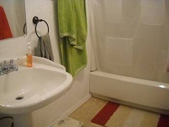3rd image of 4844 S 35th Ave W
