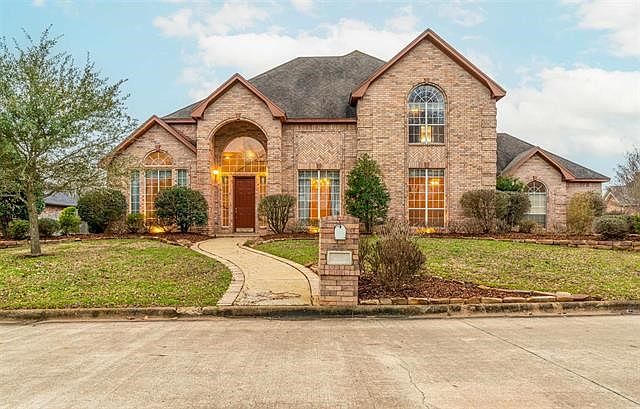 1st image of 3080 Oak Creek Dr