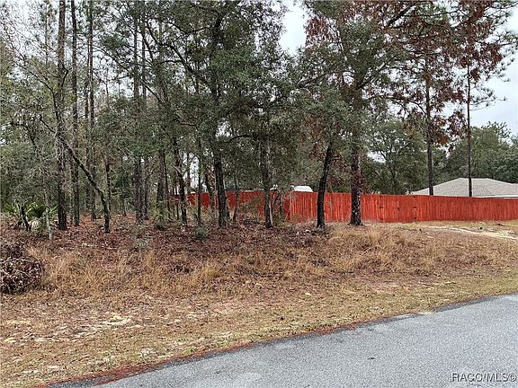 3rd image of 8077 N Gulliver Way
