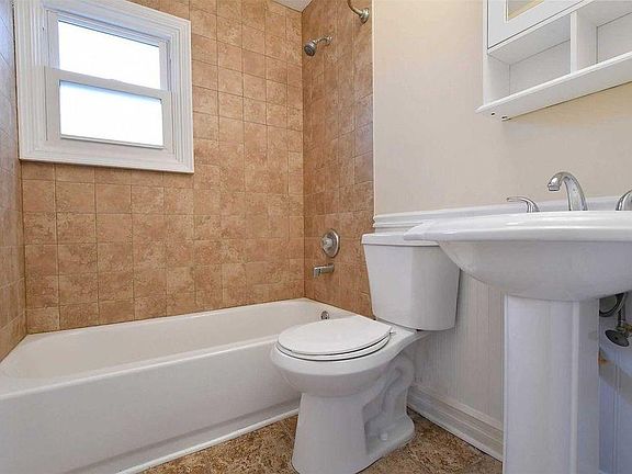 5th image of 71 Barteau Ave