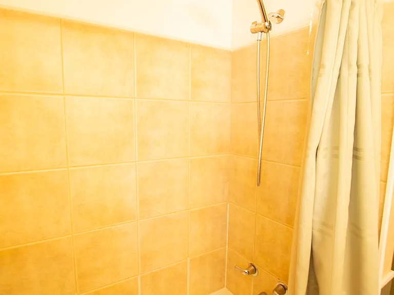 1281 E Anderson Rd — Photo 28
