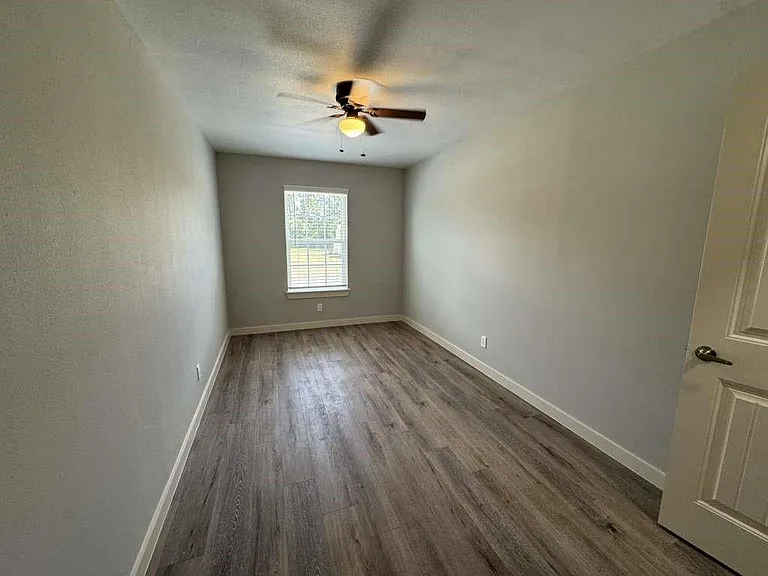 5802 Twisted Pine Ct #D — Photo 17