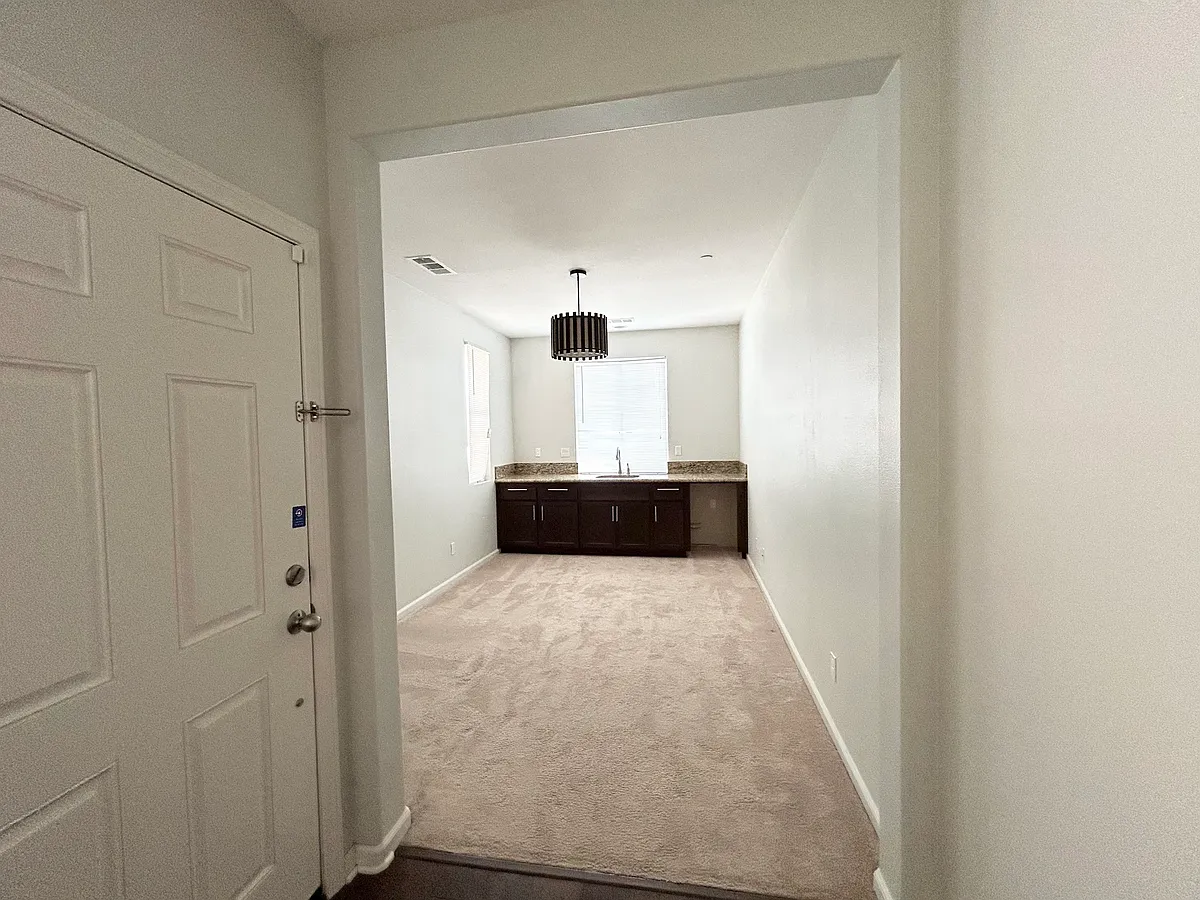 Building Photo - 35232 Tulsi Ct