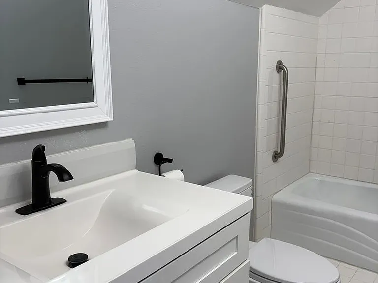 214 Walnut St — Photo 8
