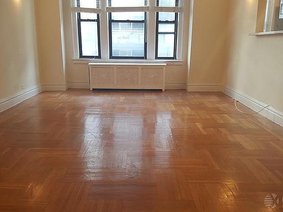 2nd image of 127 W 96th St APT 10F