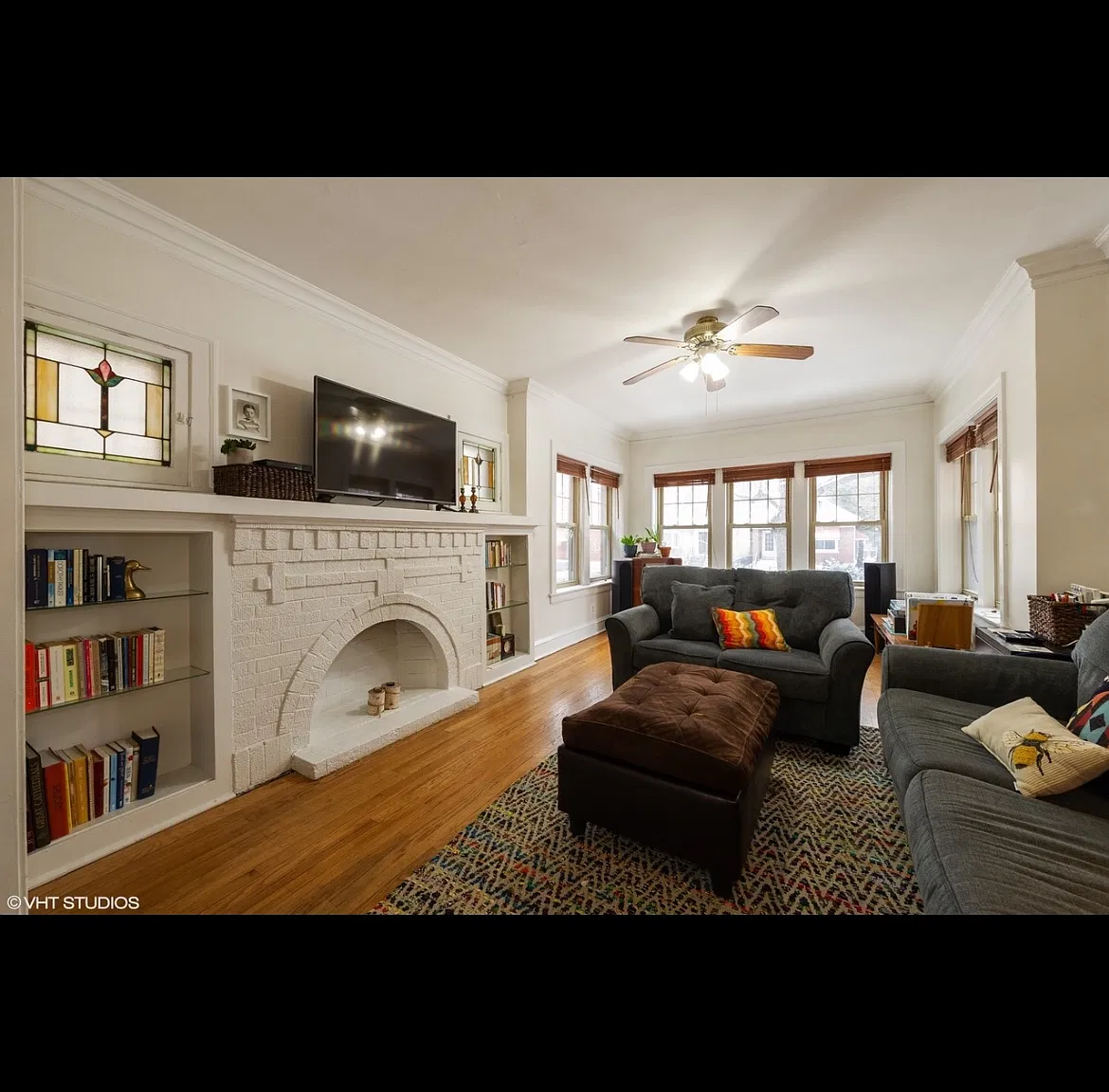 1128 S Oak Park Ave — Photo 2