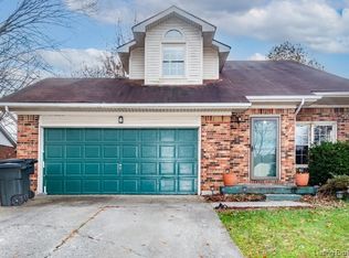106 Weberpal Cir, New Albany, IN 47150