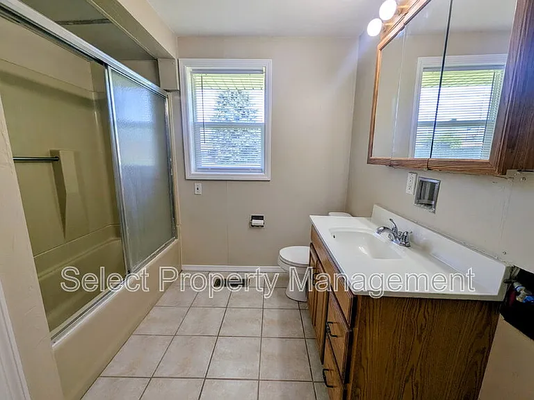 1419 Aberdeen Ln — Photo 16